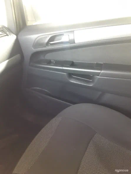 Opel Zafira 2009 - 12