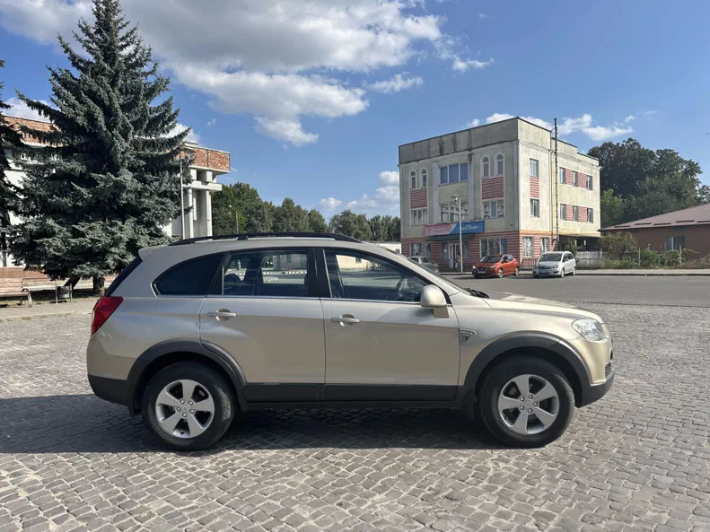 Chevrolet Captiva 2010 - 6