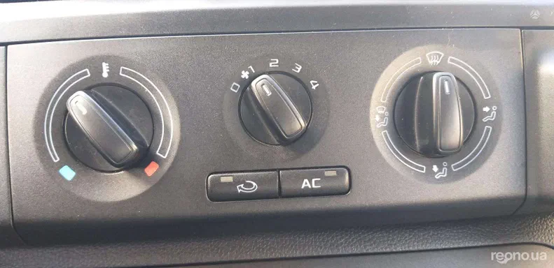 Skoda Roomster 2011 - 10