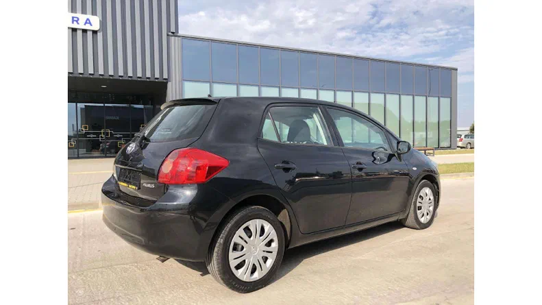Toyota Auris 2009 - 5