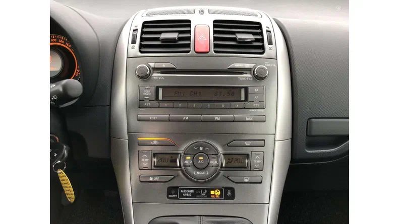 Toyota Auris 2009 - 15