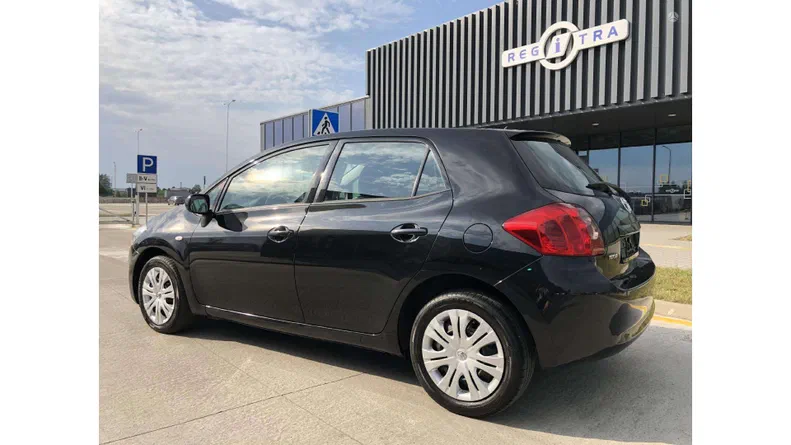 Toyota Auris 2009
