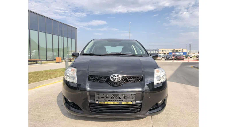 Toyota Auris 2009