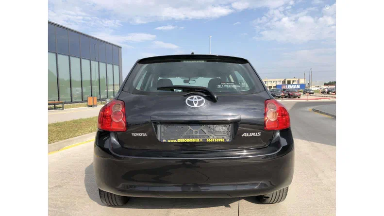 Toyota Auris 2009