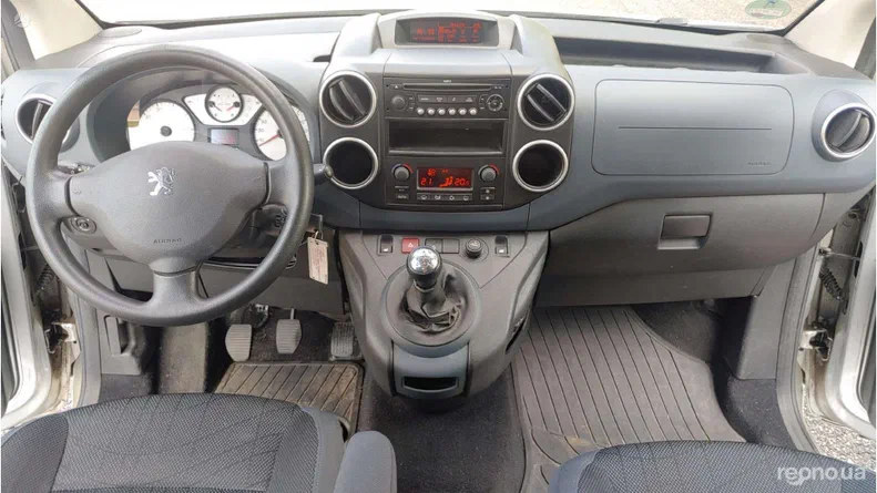 Peugeot Partner 2009 - 11