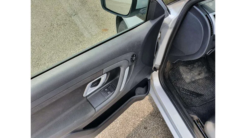 Skoda Fabia 2008 - 6