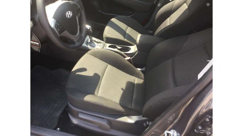 Hyundai i30 2010 - 12