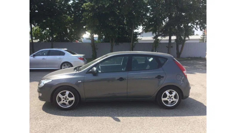 Hyundai i30 2010 - 4