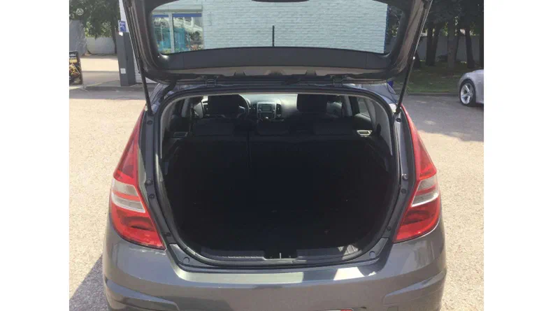 Hyundai i30 2010 - 17