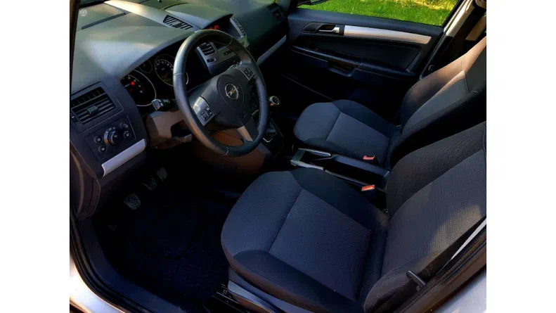 Opel Zafira 2008