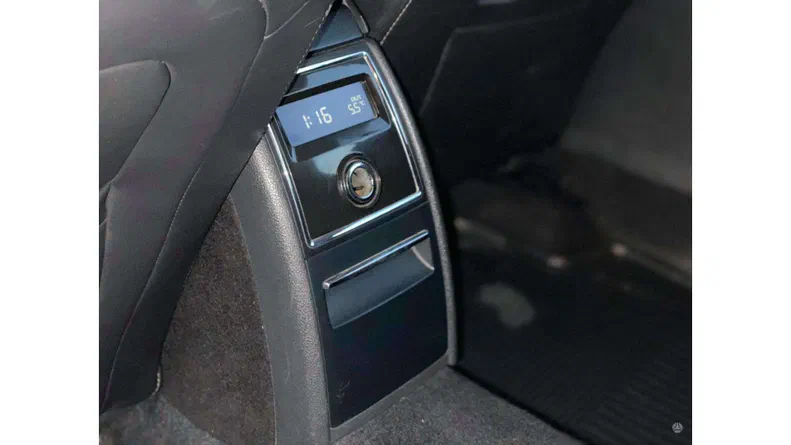 Skoda Superb 2010 - 6