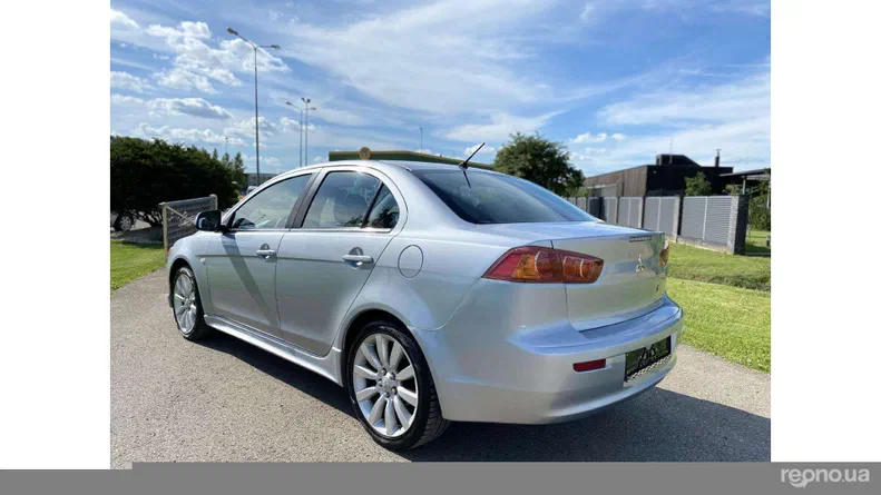 Mitsubishi Lancer 2010