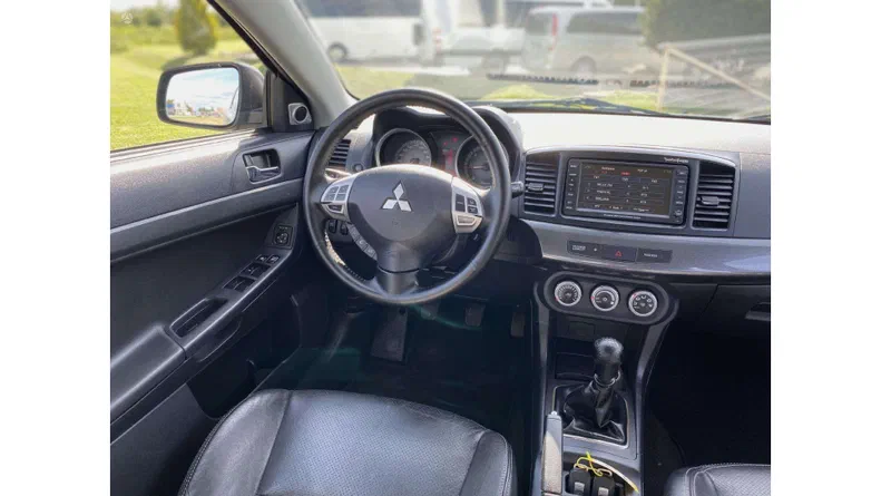 Mitsubishi Lancer 2010