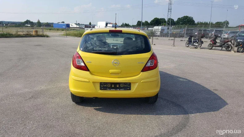 Opel Corsa 2009 - 11