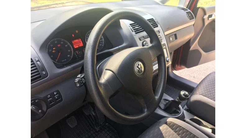 Volkswagen Touran 2008 - 5