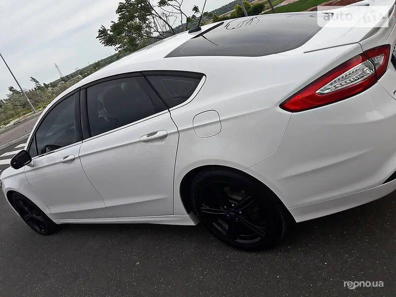 Ford Fusion 2015 - 18