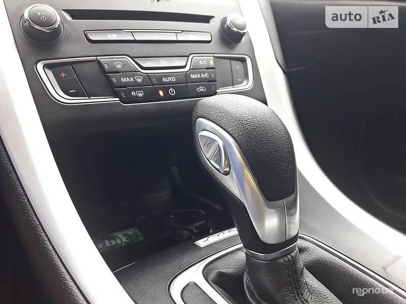 Ford Fusion 2015 - 13