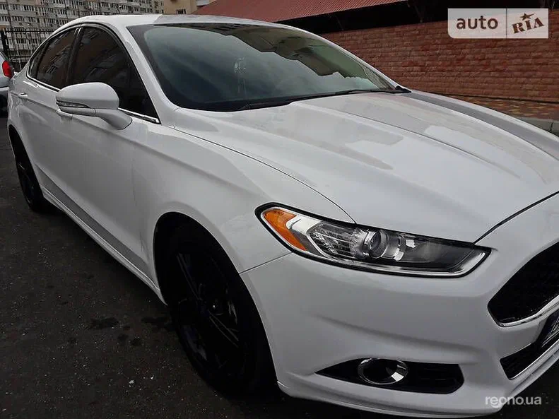 Ford Fusion 2015 - 9