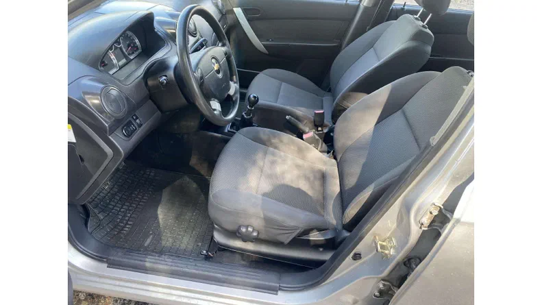 Chevrolet Aveo 2009 - 5