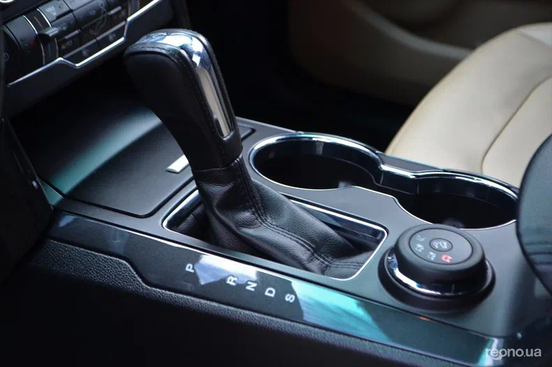 Ford Explorer 2016 - 10