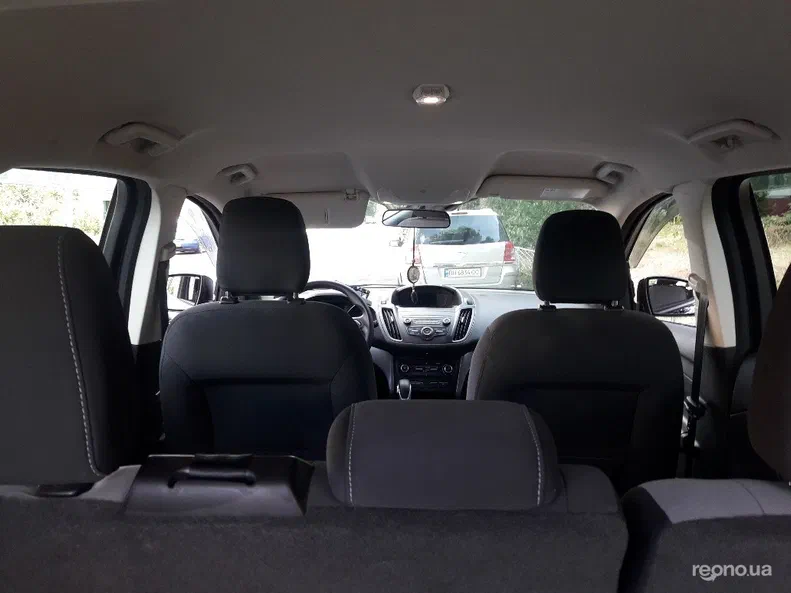 Ford Escape 2019 - 9