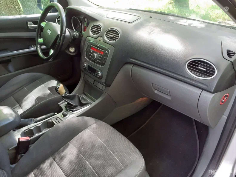 Ford Focus 2010 - 7