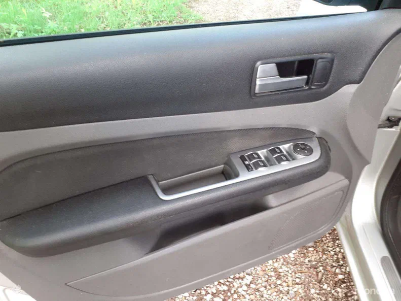 Ford Focus 2010 - 13