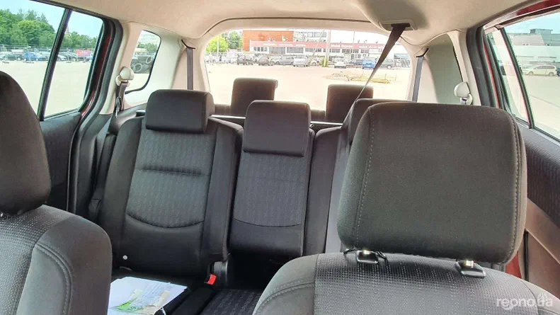 Mazda 5 2010 - 9