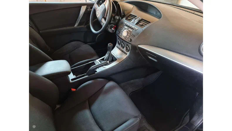 Mazda 3 2010 - 5