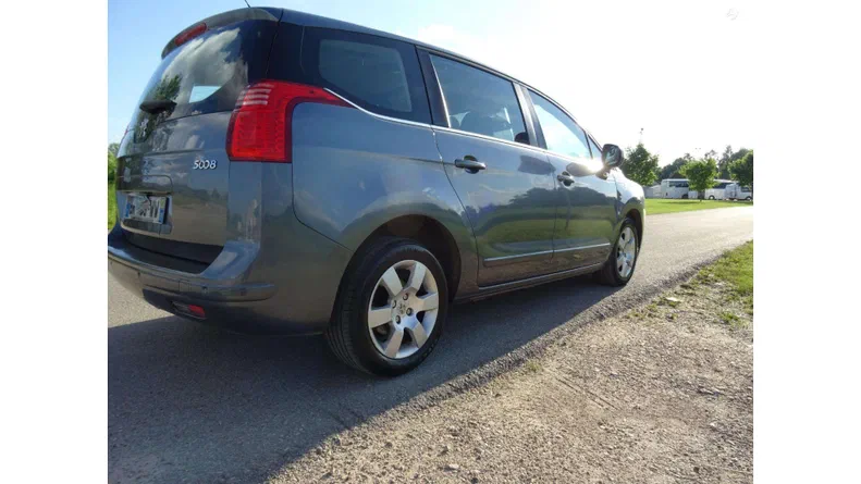 Peugeot 508 2011 - 6