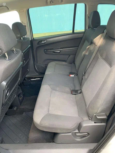 Opel Zafira 2009 - 8