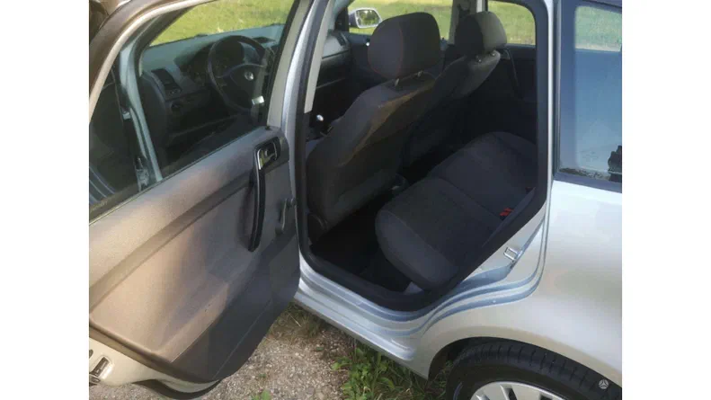 Volkswagen Polo 2008 - 5
