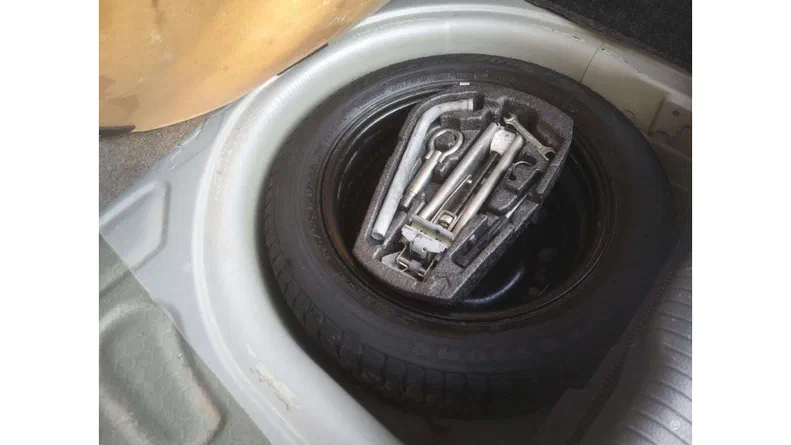 Volkswagen Polo 2008 - 32