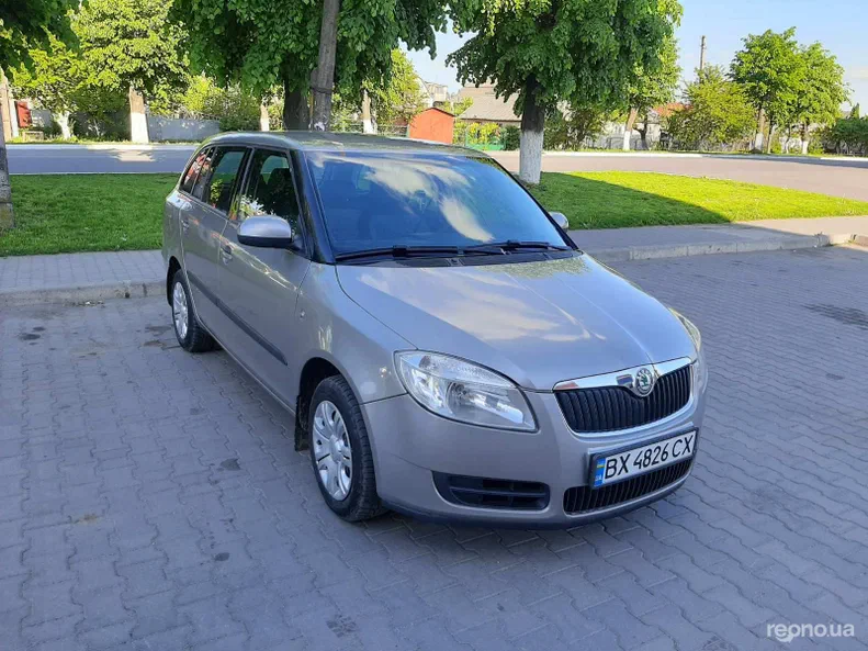 Skoda Fabia 2008 - 9