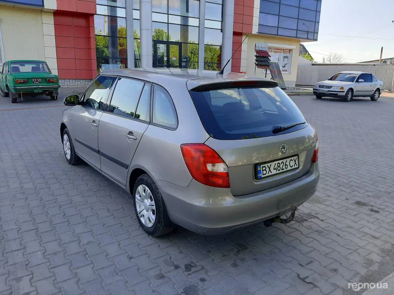 Skoda Fabia 2008 - 8