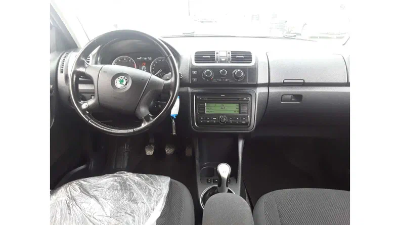 Skoda Fabia 2008 - 8