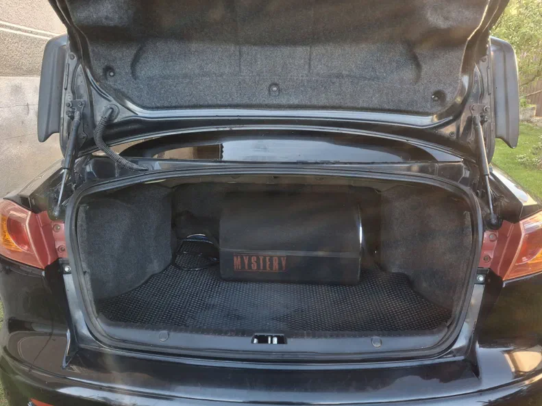 Mitsubishi Lancer 2008 - 9