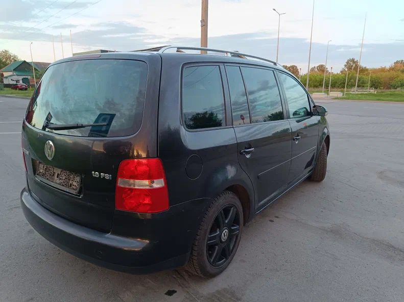 Volkswagen Touran 2004 - 9