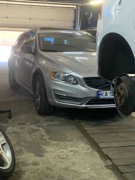 Volvo V60 2015 - 9