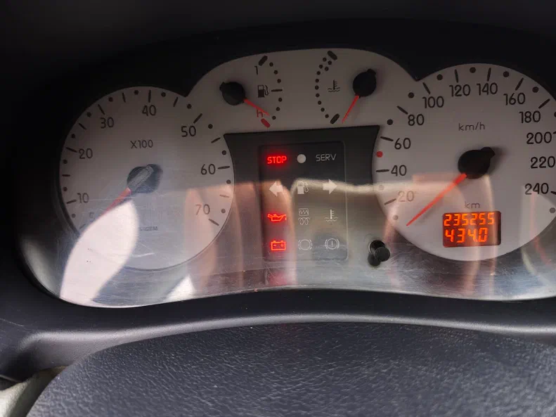 Renault Clio 2004 - 12