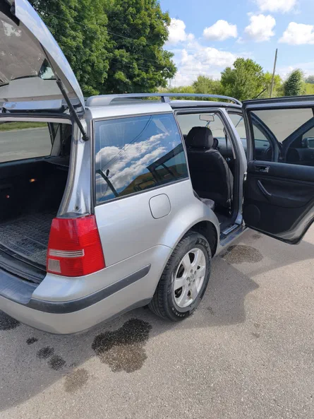 Volkswagen Golf 2004 - 28