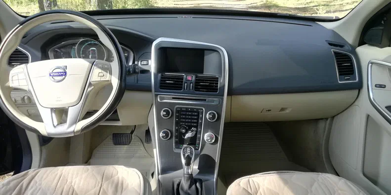 Volvo XC60 2015 - 4
