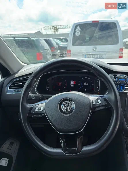 Volkswagen Tiguan 2019 - 6