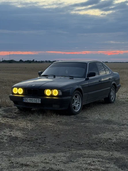 BMW 5 серія 1990 - 1