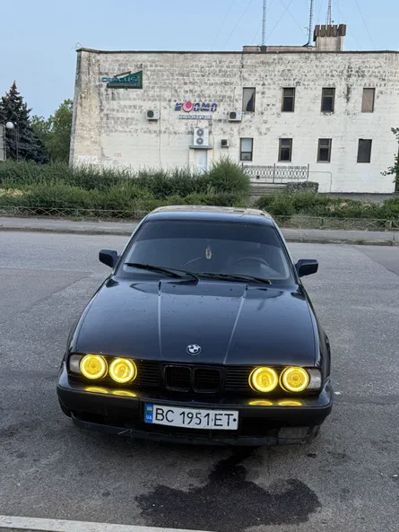 BMW 5 серія 1990 - 0