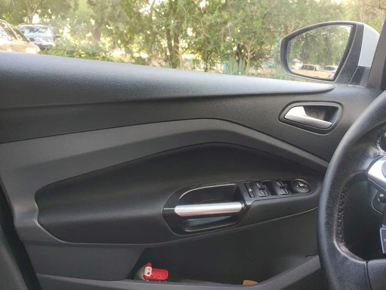 Ford C-MAX 2011 - 14