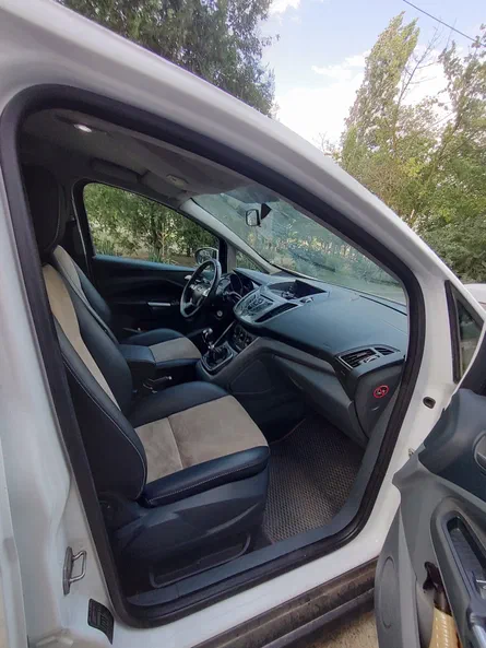 Ford C-MAX 2011 - 11