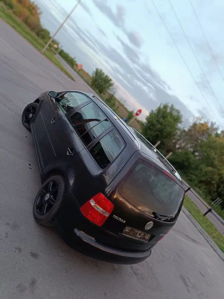 Volkswagen Touran 2004 - 13