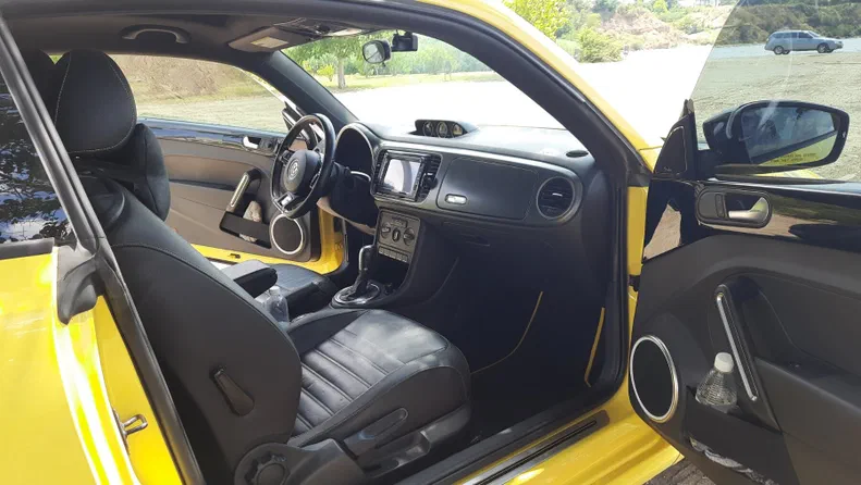 Volkswagen Beetle 2013 - 6