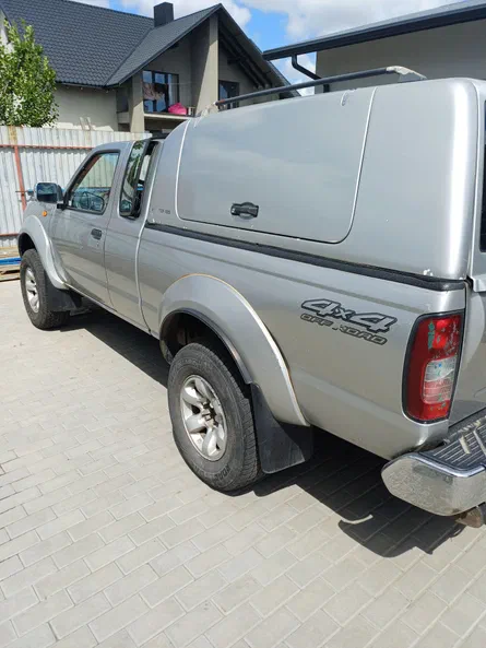 Nissan Navara (Frontier) 2004 - 3